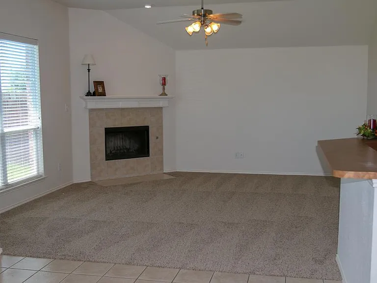 6416 Meadowcrest Ln — Photo 11