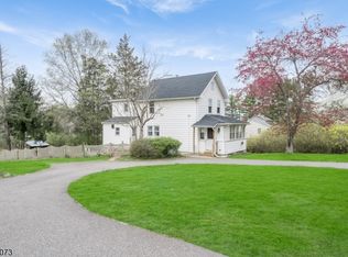 21 Vones Ln, RARITAN, NJ 08869