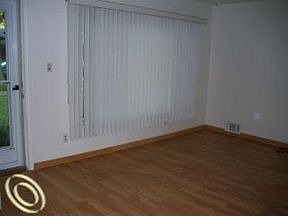 4th image of 658 Van Lawn St