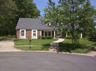 12110 Maidstone Ct, Florissant, MO 63033