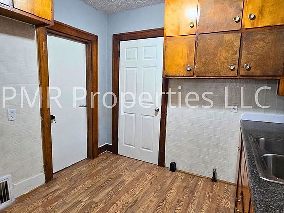 5th image of 2723 S 7th St