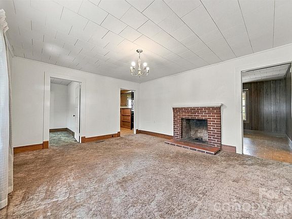 5th image of 2529 Morganton Blvd SW