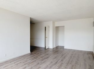 4102 W 5th St #18, Los Angeles, CA 90020