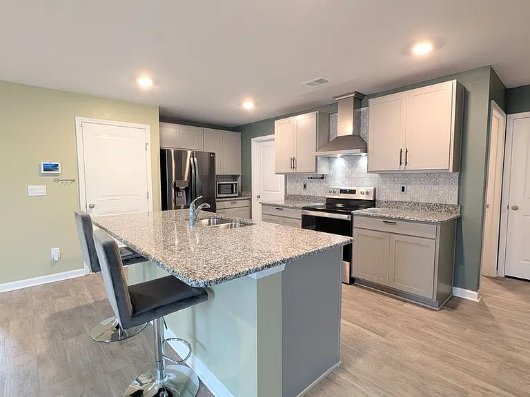 851 Woodland Farms Cir — Photo 4