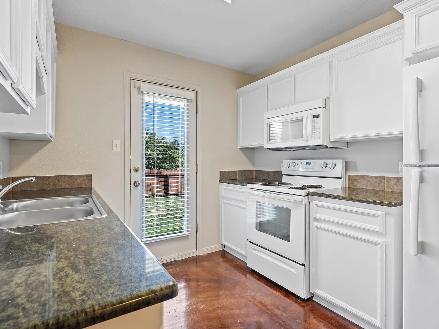 3749 West Amity Road - B — Photo 3