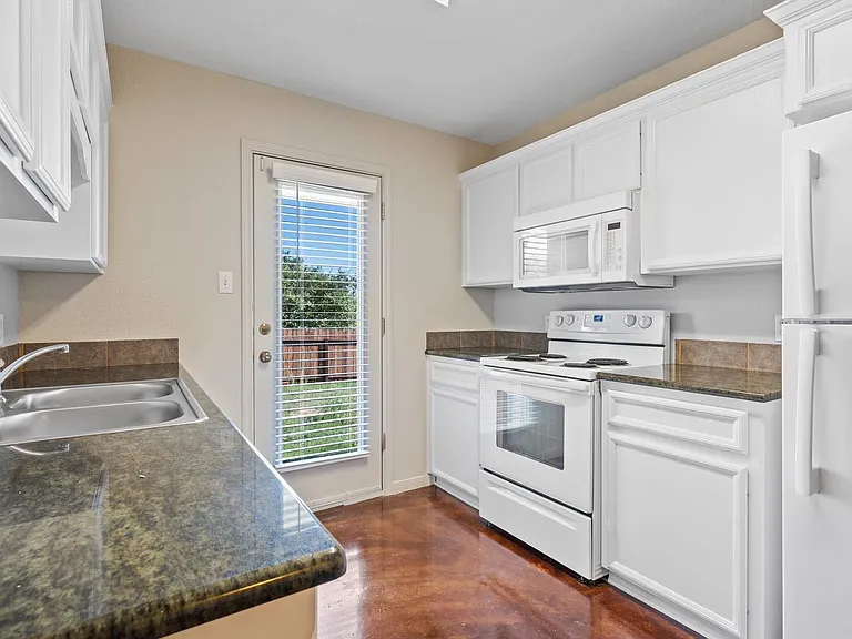 3749 W Amity Rd #A — Photo 8