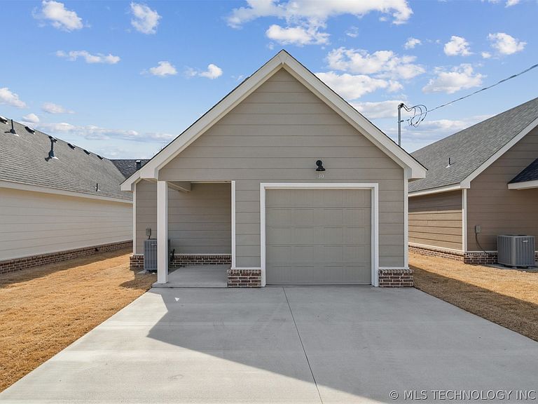Listing photo 3