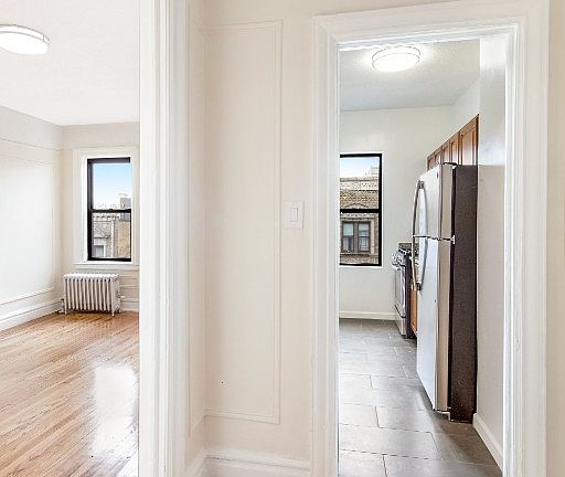4th image of 344 Fort Washington Ave APT 1E
