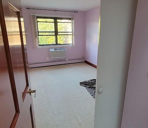 5th image of 68-15 Douglaston Pkwy #2