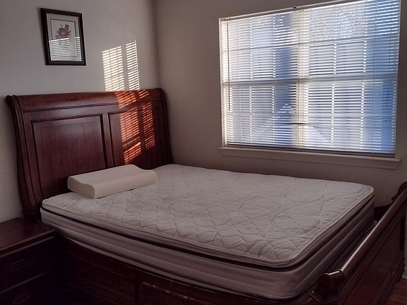 4th image of 2336 Oak Glenn Cir