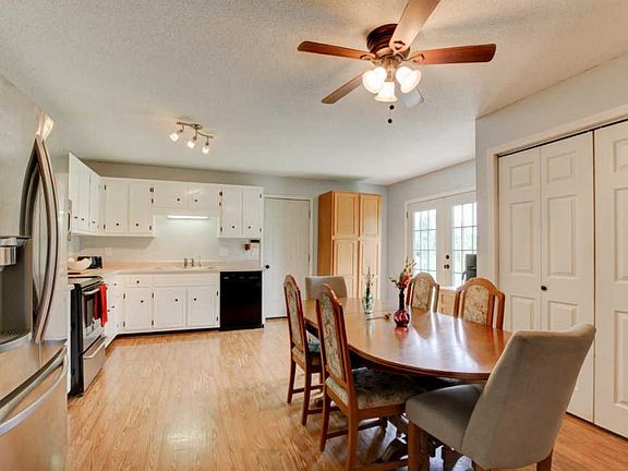 2nd image of 2406 Egret Dr