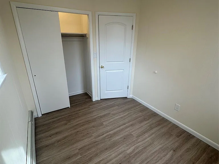127 Lake Dr — Photo 10
