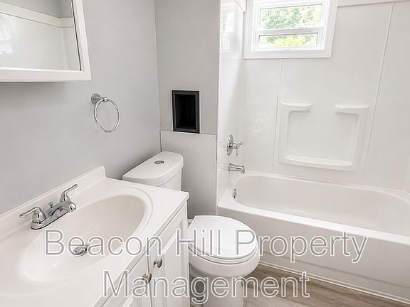 5th image of 12909 Benwood Ave
