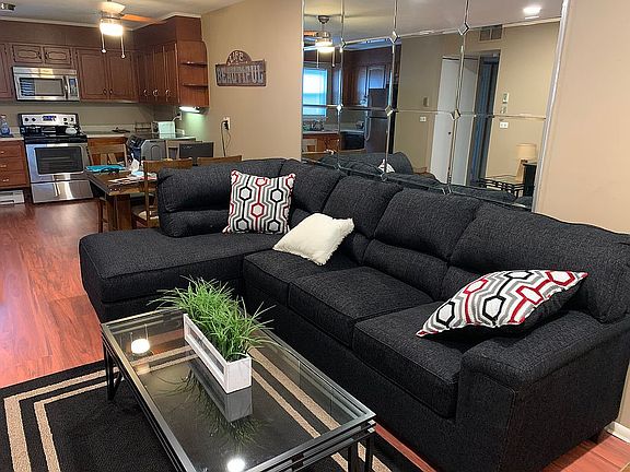 2nd image of 20C Buckingham Dr #1003