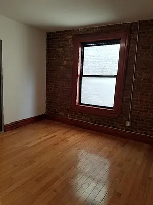 Rented by Allen Harris, LREB | media 4