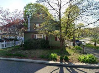 6 Academy Ave, Sloatsburg, NY 10974