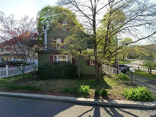 6 Academy Ave Photo 1