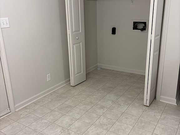2nd image of 3256 Tower Dr #B