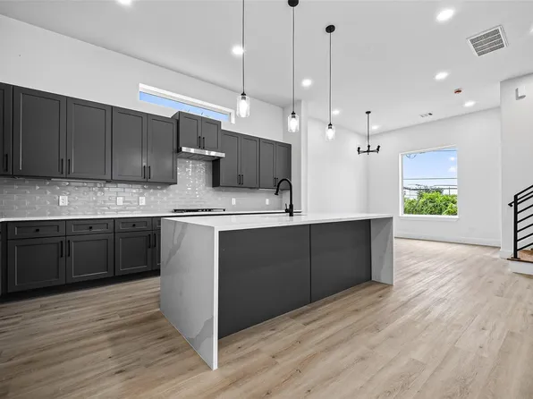 1107 Wilson St, Houston, TX 77019