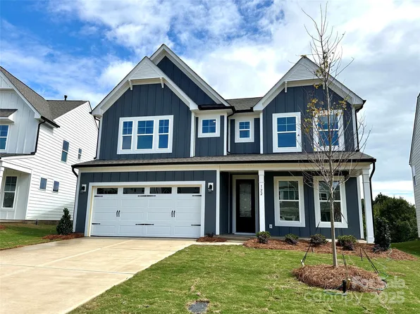 122 Longwood Rd, Mooresville, NC 28115