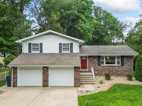 10 Lisa Ln, Swansea, IL 62226