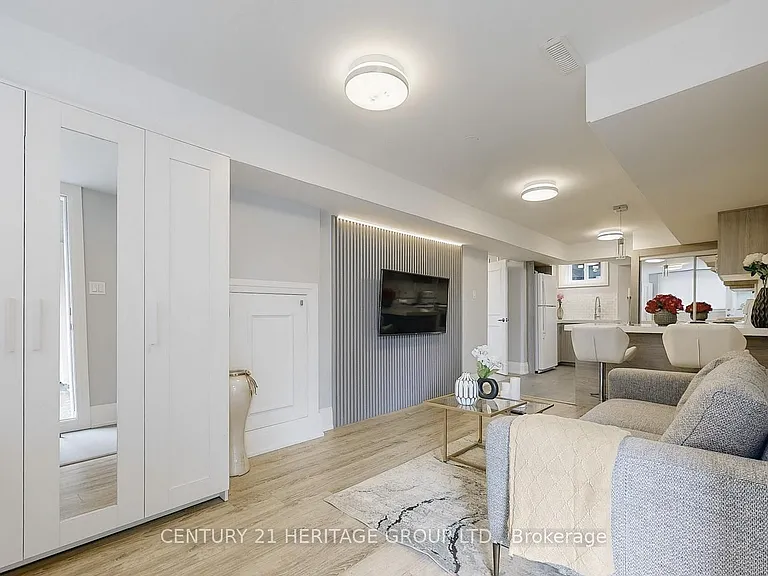 29 Manadon Dr #LOWER — Photo 6