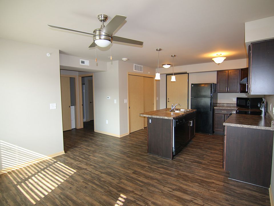 1st image of 101-2503 Cedar St #206