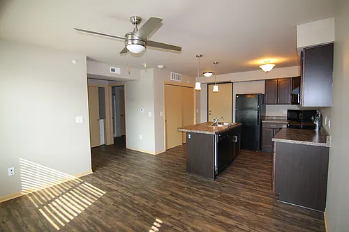101-2503 Cedar St #206 Photo 1