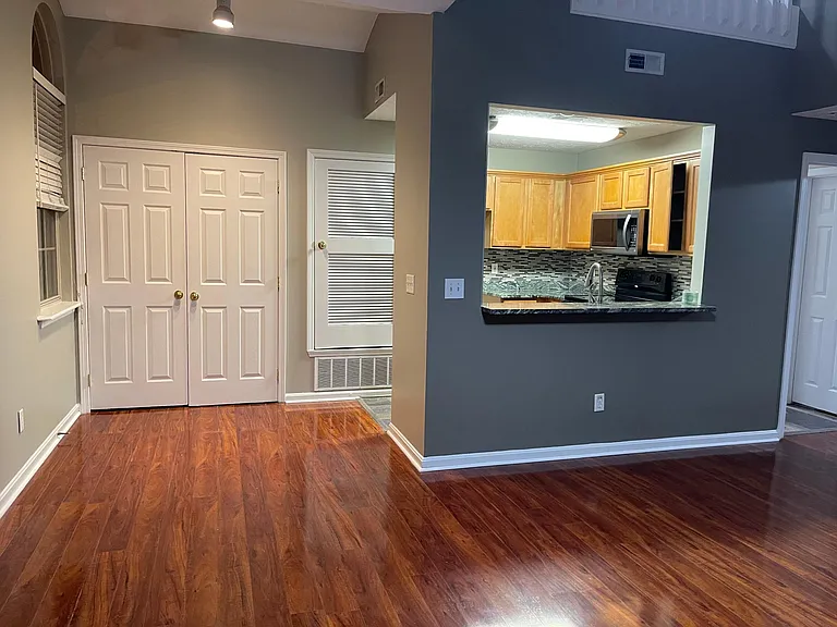 13242 Prospect Glen Way #13242 — Photo 1