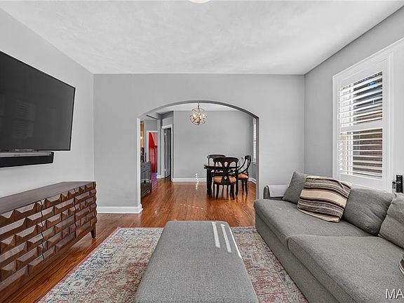 5th image of 106 Handlan Ct