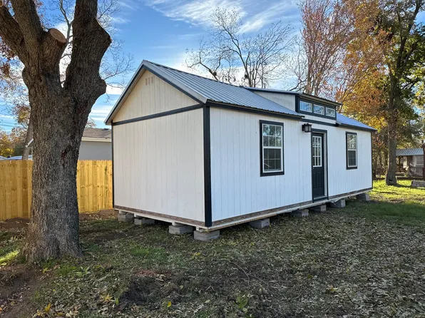(undisclosed Address), Fairfield, TX 75840