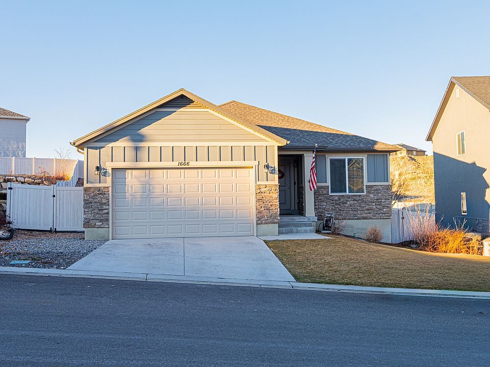 1st image of 1666 W Foxberry Rd