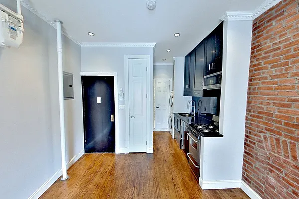 Rented by Centennial Properties NY | media 2