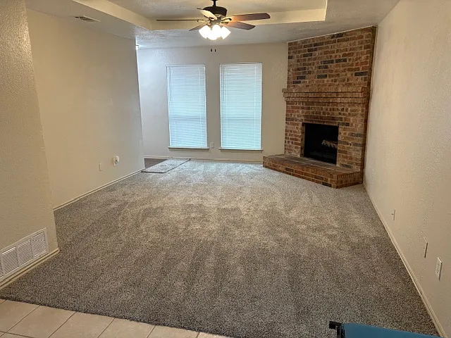 Living Area - 3415 Salmon St