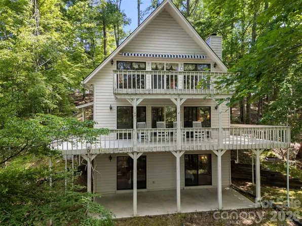 43 Hungryneck Hollow Ln, Saluda, NC 28773
