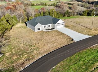 112 Sunny Ln, Sanders, KY 41083