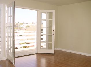 1184 Cypress Ave #3, Hermosa Beach, CA 90254