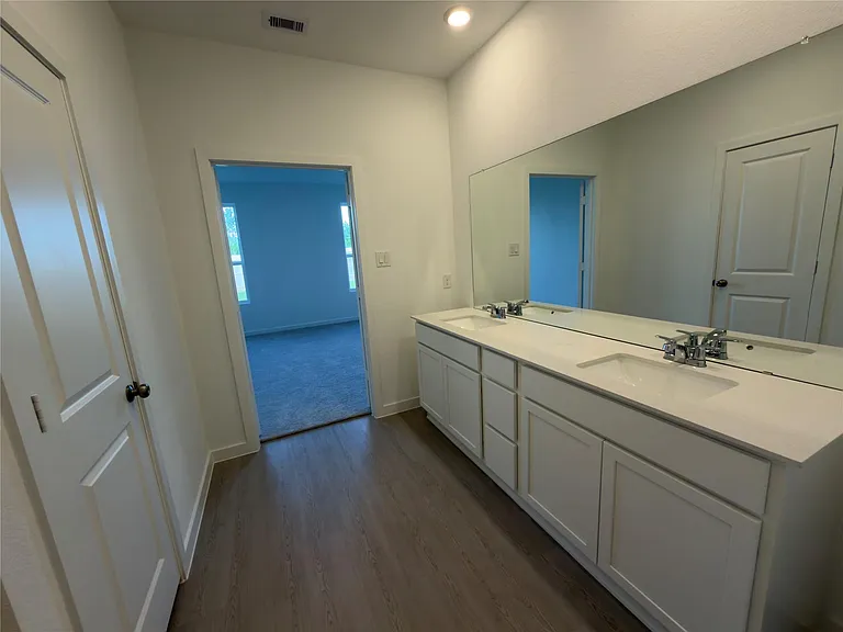 7919 Evening Emerald Dr — Photo 23