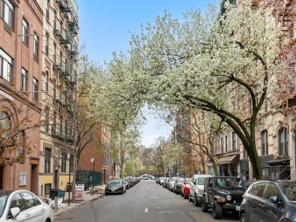 199 East 7th Street 3C image 13 of 13