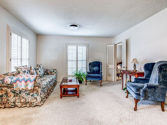 804-mimosa-dr-garland-tx-High-Res-4.jpg