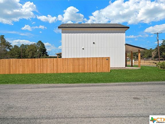 4th image of 808 N Liberty Ave