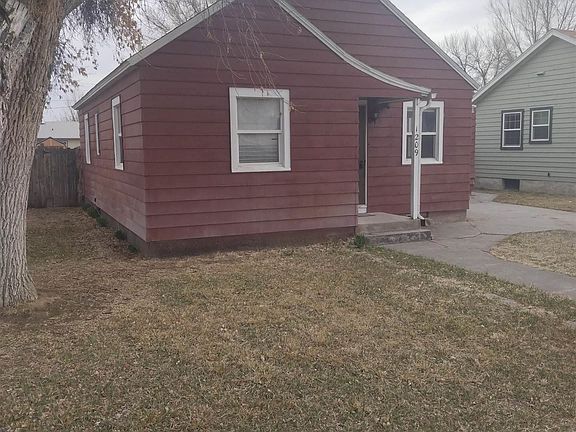 3rd image of 1209 Pulliam Ave