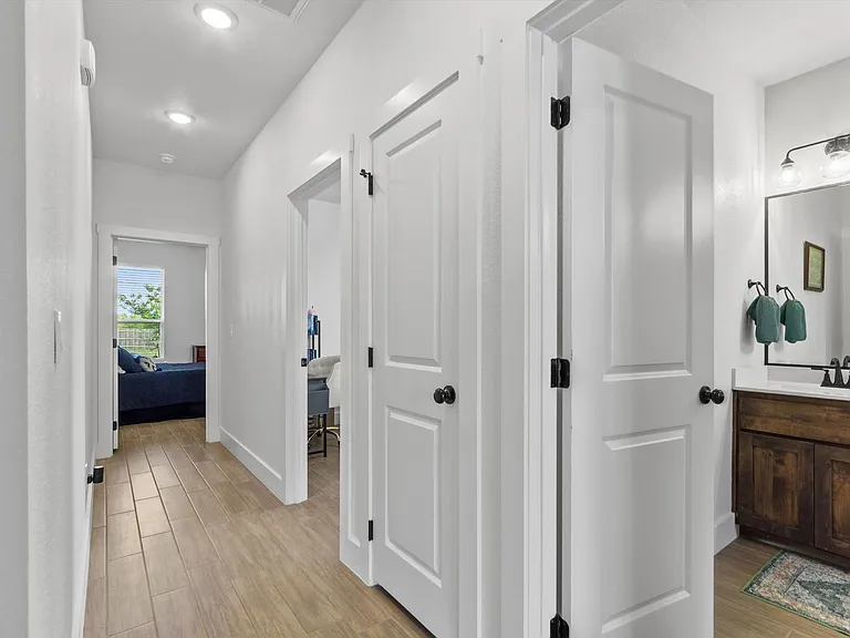 7709 Soapstone Ct — Photo 36