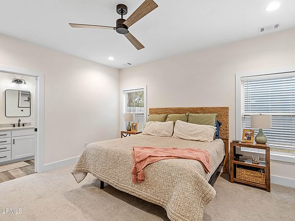 4th image of 18 Avalon Drive