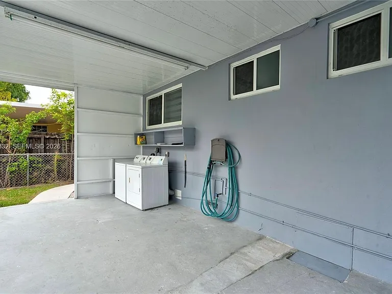 3665 SW 88th Ct — Photo 15