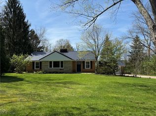 2522 River Rd, Willoughby Hills, OH
