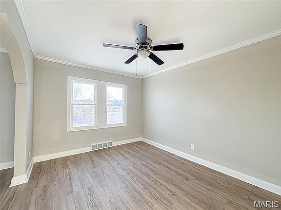 4th image of 3183 Clifton Ave