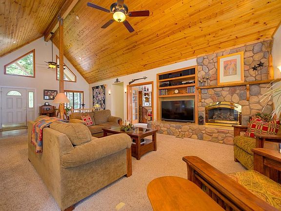 3rd image of 25821 Mule Deer Ct