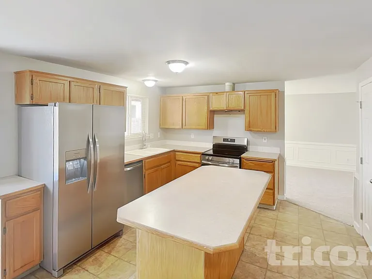 1105 Village Pkwy E — Photo 7