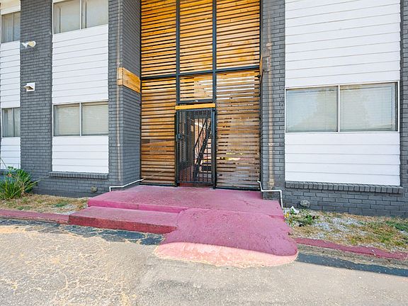 2nd image of 2701 Hemphill St Unit 105